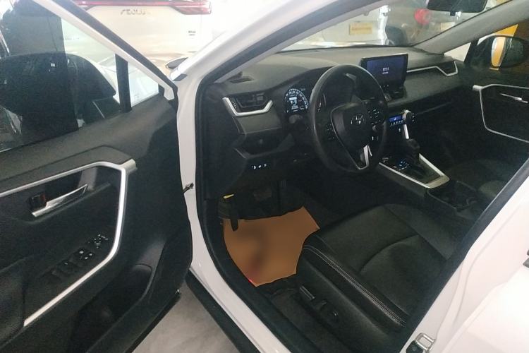 Used Toyota RAV4 2023 2.0L CVT Two-Wheel Drive Fashion Edition
