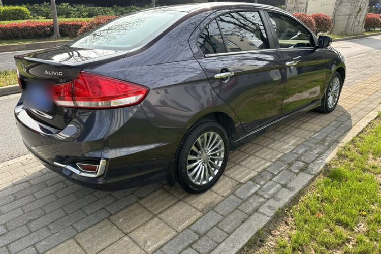 Used Suzuki Alivio 2015 1.6L Automatic Enjoyment Model Exterior 6