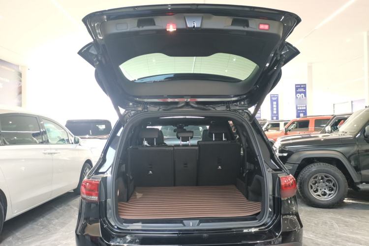 Used Mercedes-Benz GLB 2022 Updated GLB 200 Fashion Edition Trunk