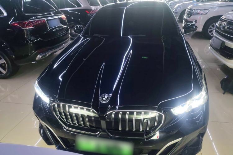 Used BMW i5 2024 eDrive 35L M Sport Package Front