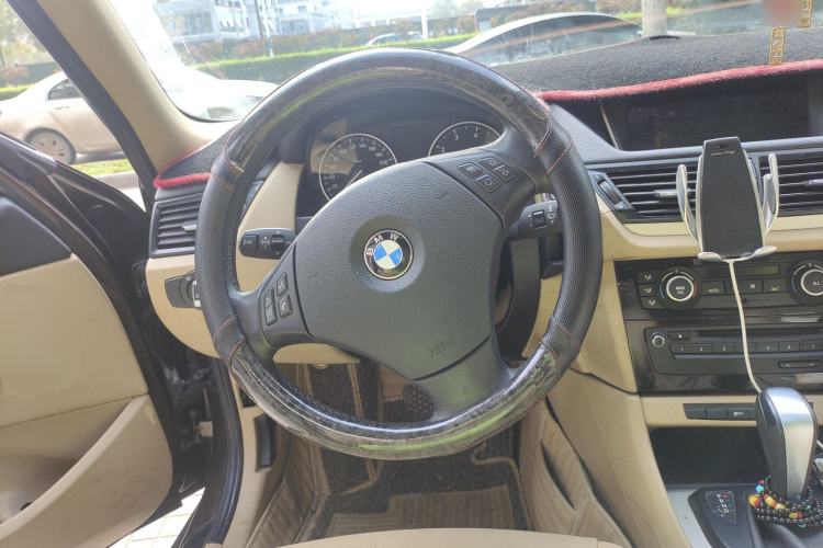 Used BMW X1 2012 sDrive18i Luxury Edition
