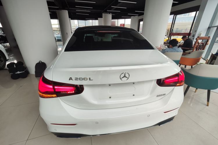 Used Mercedes-Benz A-Class 2022 Revised Version A 200 L Sport Sedan Fashionable Style
