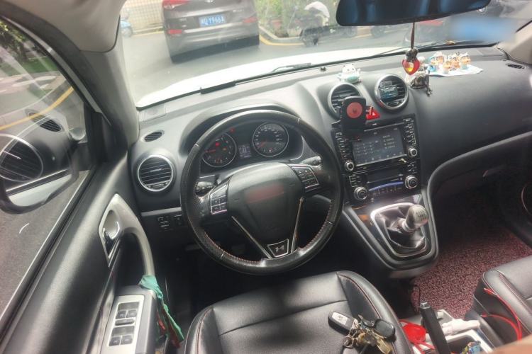 Used Haval H6 2014 Upgraded Model 1.5T Manual Two-Wheel Drive Elite Version
