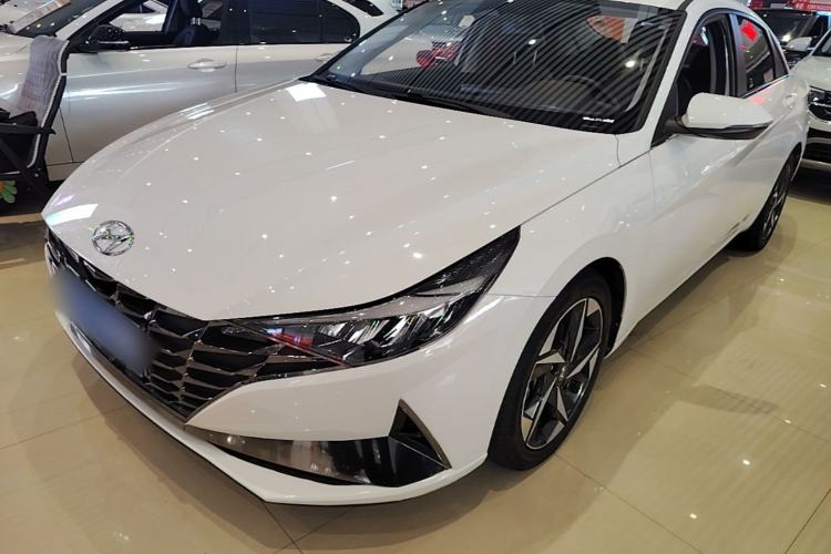 Used Hyundai Elantra 2022 1.5L CVT LUX Prestige Edition