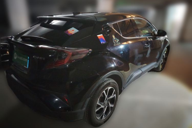 Used Toyota C-HR 2018 2.0L Flagship Sunroof Version China VI Standard