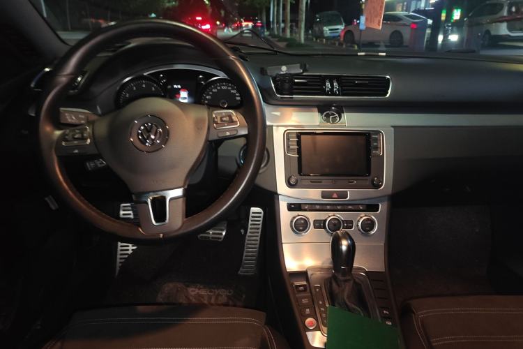 Used Volkswagen FAW-Volkswagen CC 2015 1.8TSI Luxury Model
