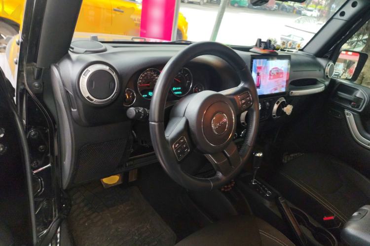 Used Jeep Wrangler 2015 2.8TD Sahara Four-Door Comfort Edition
