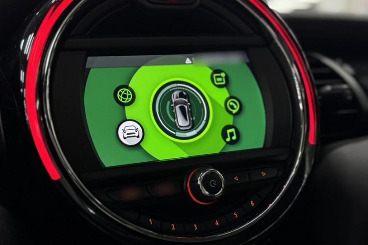 Used MINI 2018 1.5T ONE PLUS Five-Door Edition Interior 6