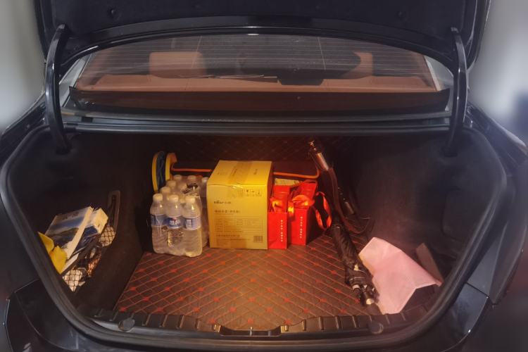 Used BMW 5 Series 2013 530Li Leading Model