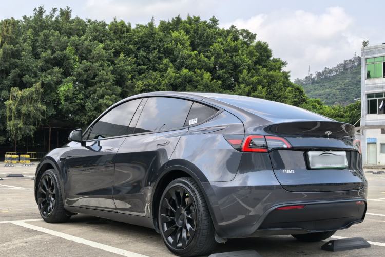 Used Tesla Model Y 2024 Rear-Wheel-Drive Version Exterior 4