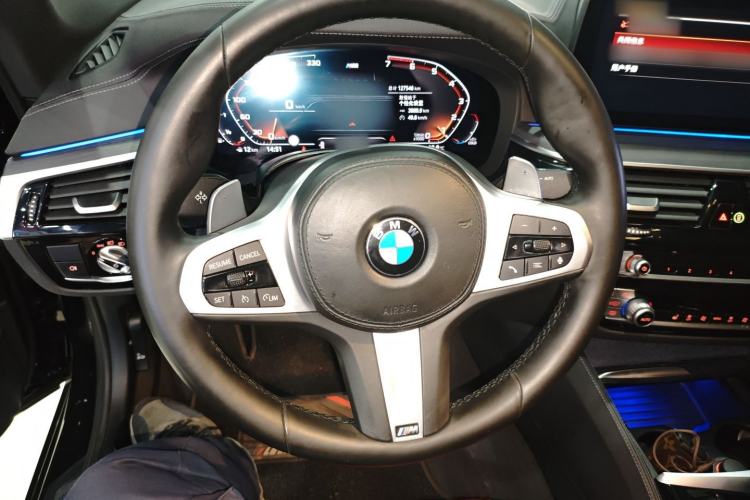 Used BMW 5 Series 2021 Facelifted 530Li Leading Edition M Sport Package
