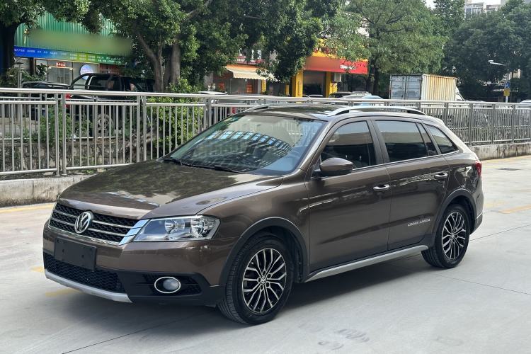 Used Volkswagen Cross Lavida 2014 1.6L Automatic