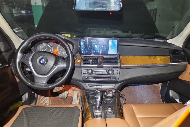 Used BMW X5 2011 xDrive35i Luxury Model
