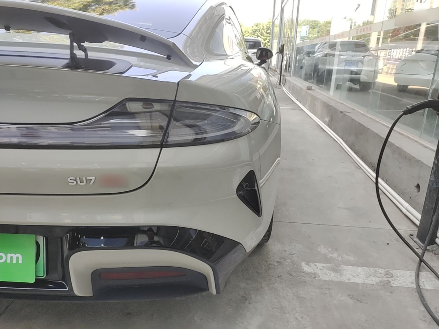 Xiaomi Auto SU7 2024 Four-Wheel Drive Ultra-Long Range Advanced Intelligent Driving Max Edition — снимка 9