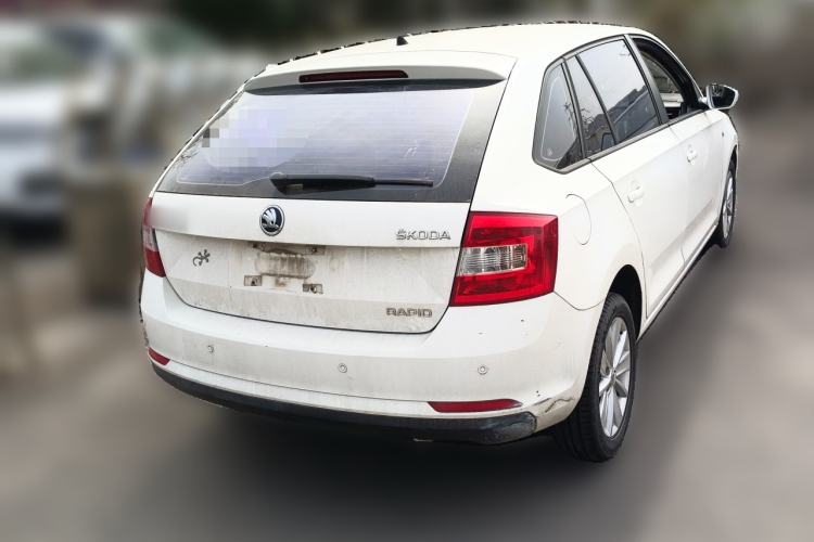 Used Skoda Rapid Spaceback 2014 1.6L Automatic Enjoyment Edition Rear Right 45 Deg