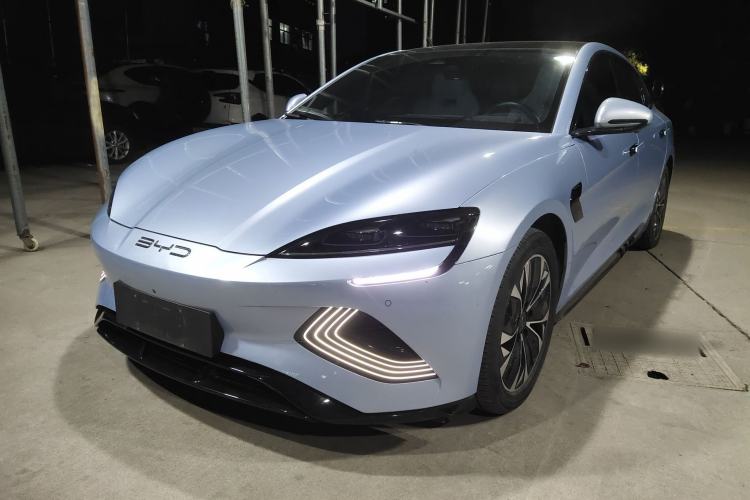 Used BYD Seal 2022 550 km Standard Range Rear-Wheel Drive Elite Version