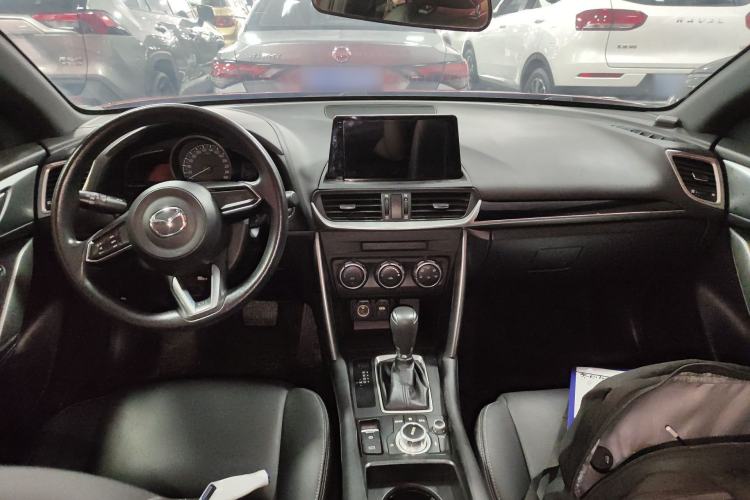 Used Mazda CX-4 2018 2.0L Automatic Two-Wheel Drive Blue Sky Dynamic Version China V Standard
