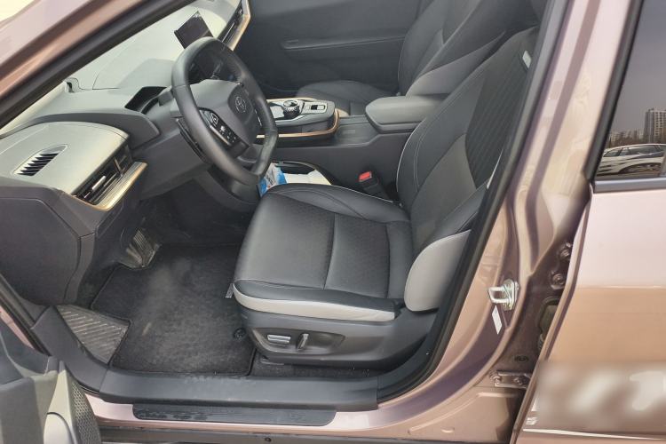 Used Toyota bZ3 2023 616 km Long-Range Premium
