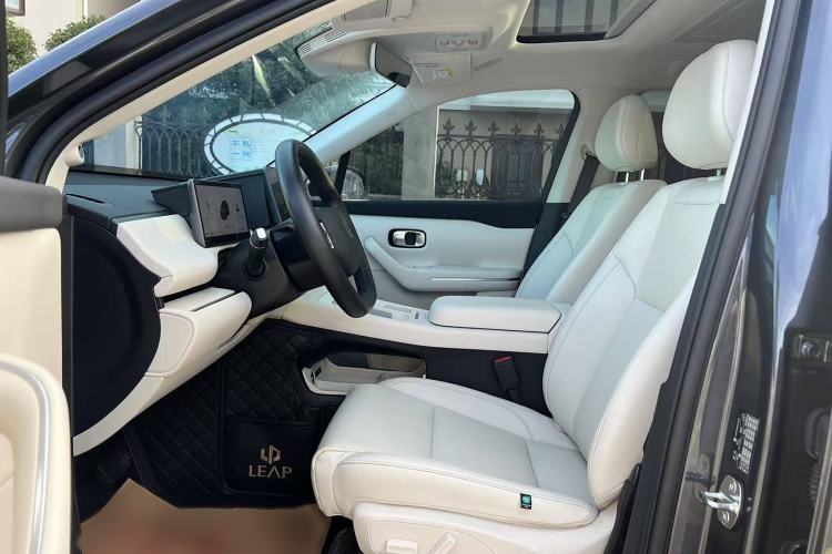 Used Leapmotor C16 2024 Range-Extended 200 Luxury Edition