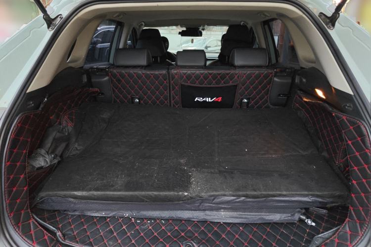 Used Toyota RAV4 2021 2.0L CVT Two-Wheel Drive Fashion PLUS Edition
