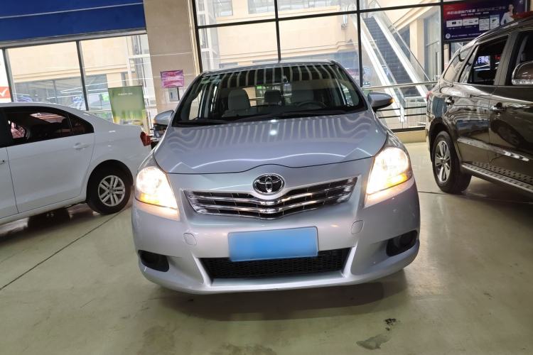 Used Toyota Verso 2014 Starlight 180E CVT Elite Edition Front