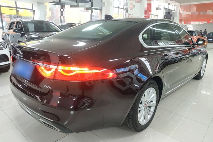 Used Jaguar XFL 2019 XFL 2.0T 200PS Two-Wheel-Drive Luxury Edition Rear Right 45 Deg