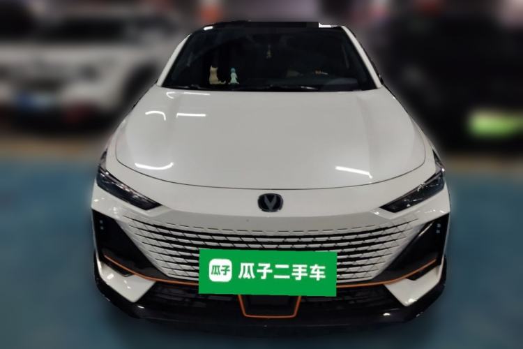 Used CHANGAN UNI-V 2022 1.5T Sport Edition Front