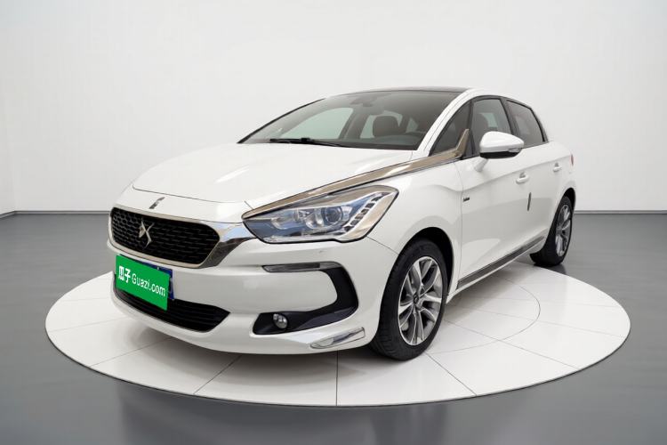 Used DS 5 2015 1.6T Luxury Edition THP160
