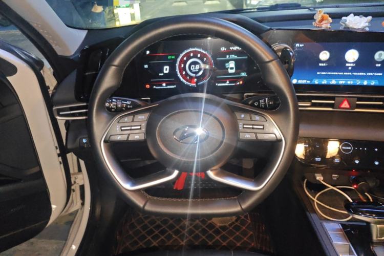 Used Hyundai Elantra 2022 1.5L CVT LUX Prestige Edition