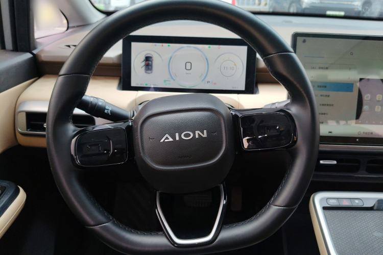 Used AION Y 2022 70 Intelligent Edition Lithium Iron Phosphate Steering Wheel