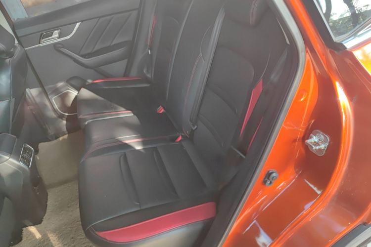 Used Venucia T60 2018 1.6L CVT Smart & Fun Version China V Standard
