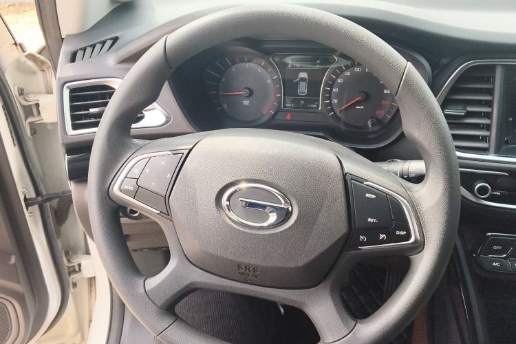 Used GAC Trumpchi GS4 2017 235T Automatic Two-Wheel Drive Elite Edition Steering Wheel