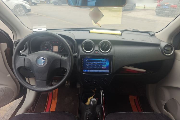 Used Venucia R30 2014 1.2L Manual Comfort Edition