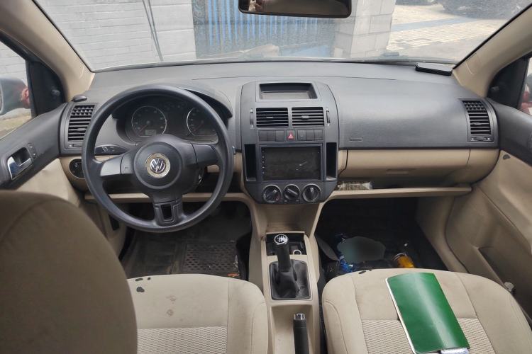 Used Volkswagen Polo 2011 Jingqu 1.4L Manual Sile Edition