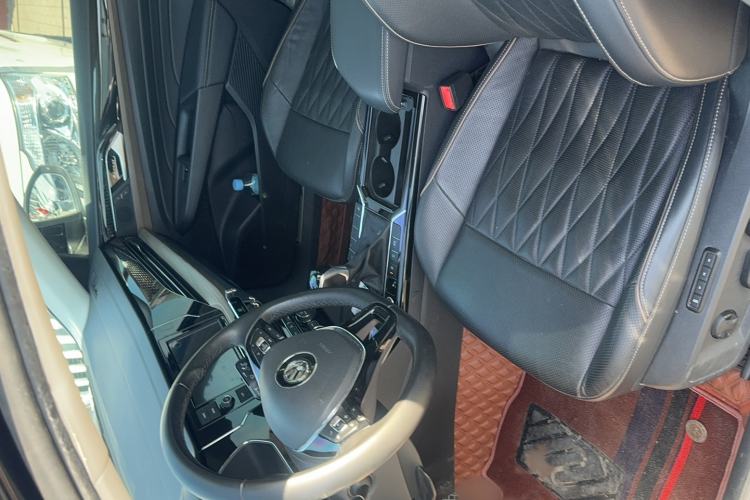 Used Volkswagen Passat 2019 330TSI Luxury Edition China VI Standard Interior 1