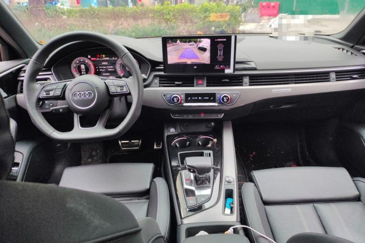 Used Audi A4L 2025 2 Million Units Enjoyment Version 40 TFSI Stylish and Dynamic Type
