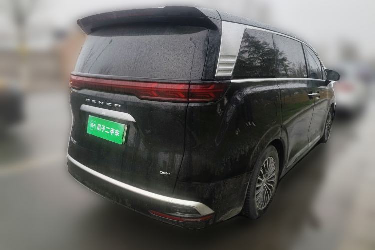 Used Denza D9 2022 DM-i 1040 Prestige Model