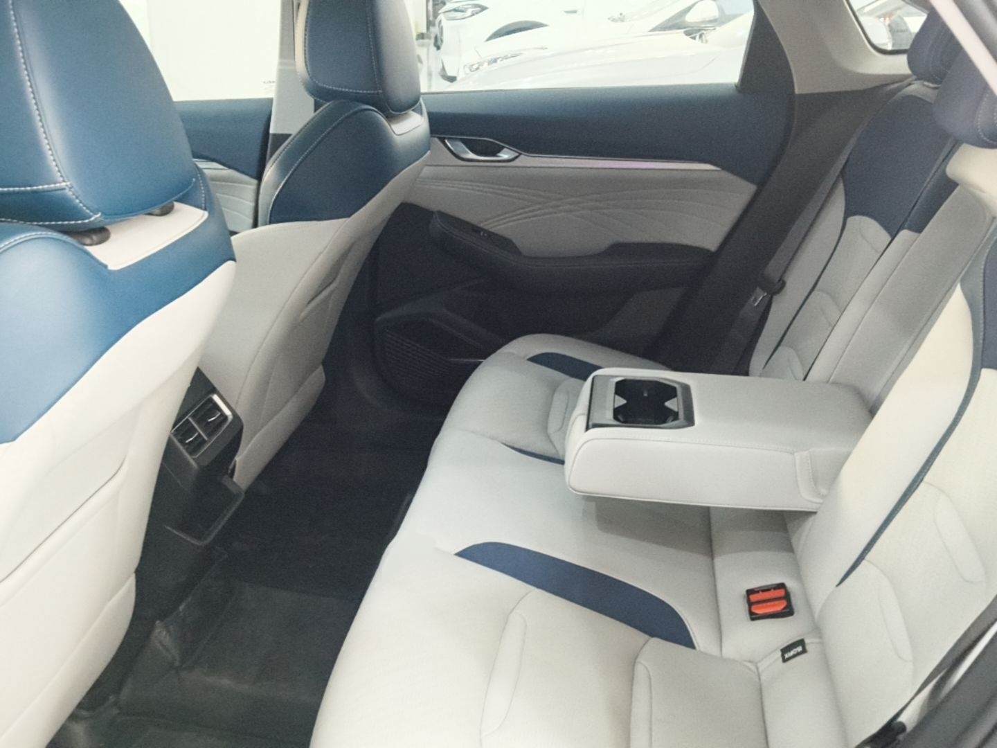 Geely Auto Preface 2023 2.0TD Prestige Version — снимка 20