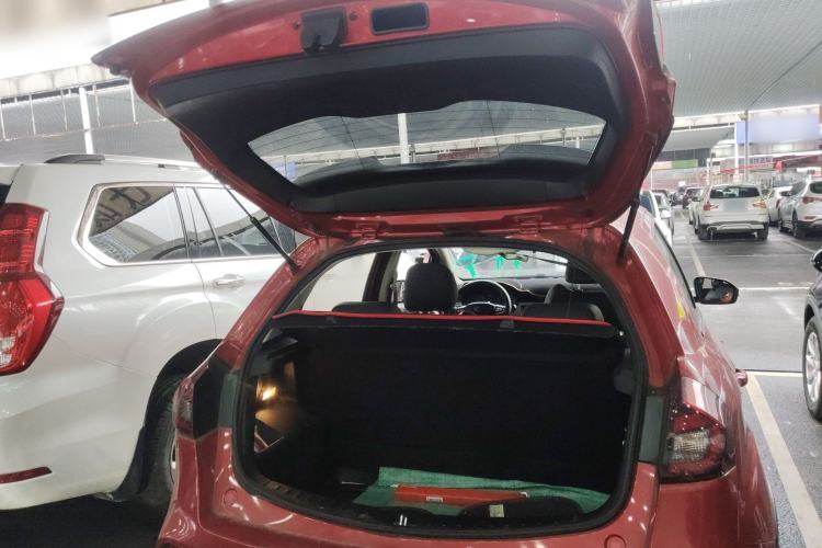 Used Geely Auto Vision X3 2020 1.5L CVT Luxury Model Trunk