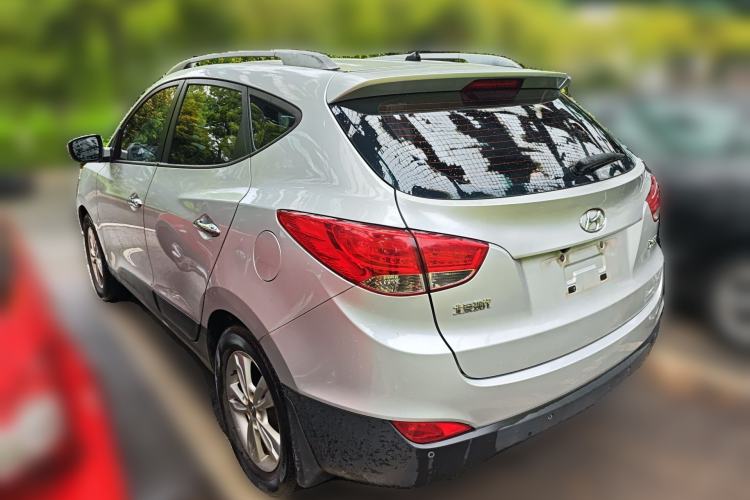 Used Hyundai ix35 2013 2.0L Automatic Two-Wheel Drive Smart GLS China IV Standard