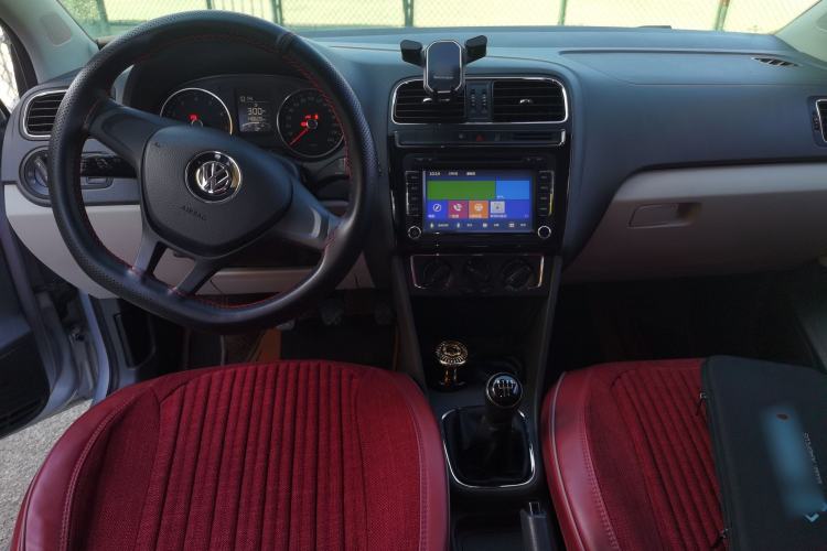 Used Volkswagen Polo 2014 1.4L Manual Comfort Edition