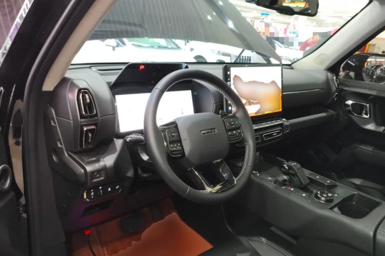 Used Haval H Dog 2023 1.5T Two-Wheel Drive Chao Ye Version Plus Center Console