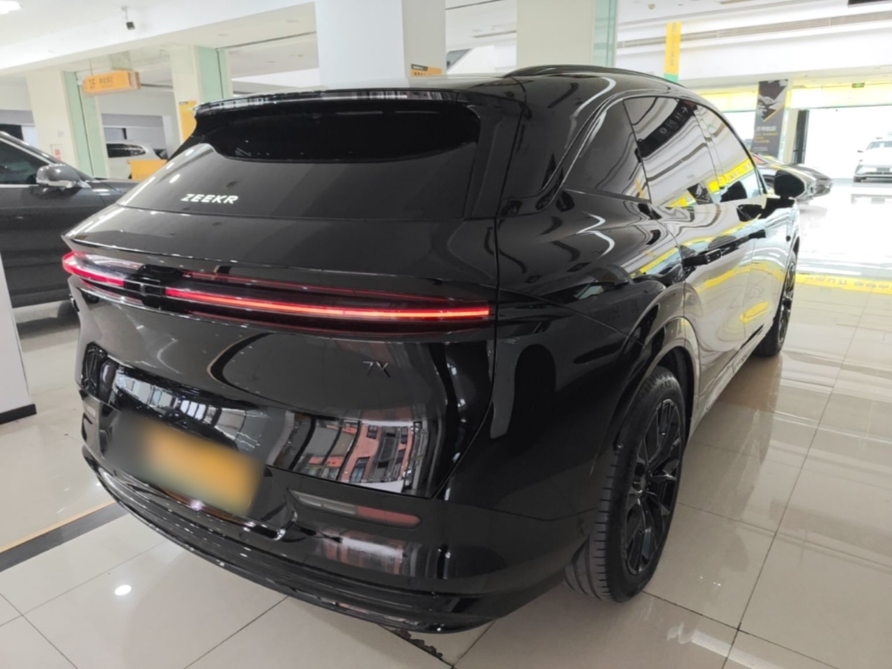 Zeekr 7X 2025 100 kWh Long-Range Rear-Wheel Drive with Intelligent Driving Features — снимка 6