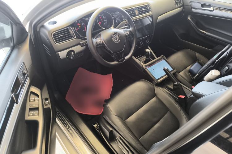 Used Volkswagen Sagitar 2017 1.6L Automatic Comfort Model
