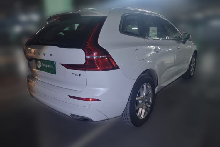 Used Volvo XC60 2019 T5 4x4 Smart Edition China V Standard