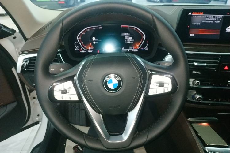 Used BMW 5 Series 2020 525Li Luxury Package
