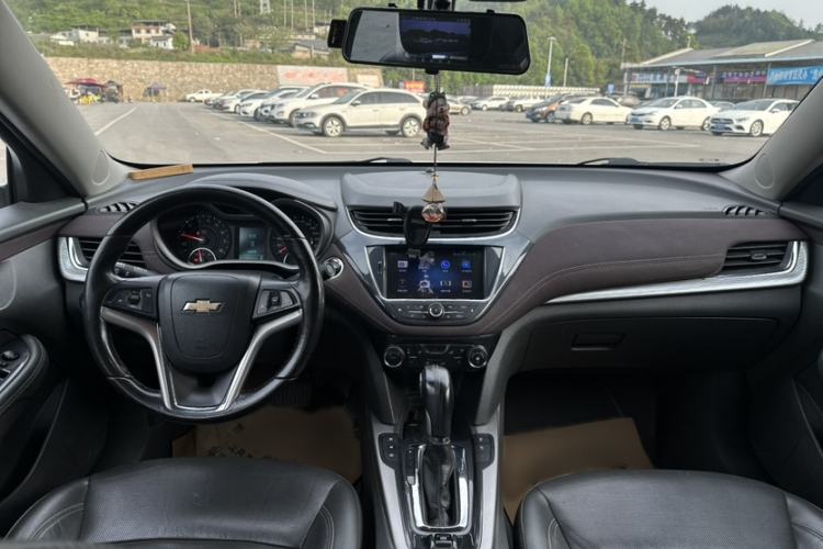 Used Chevrolet Malibu 2017 1.5T Automatic Luxury Edition Interior 1