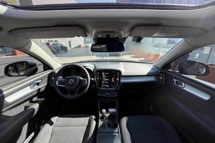 Used Volvo XC40 2022 T4 Four-Wheel Drive Smart & Stylish Edition