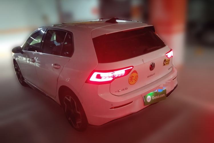 Used Volkswagen Golf 2025 Facelift 300TSI R-Line Rear Left 45 Deg