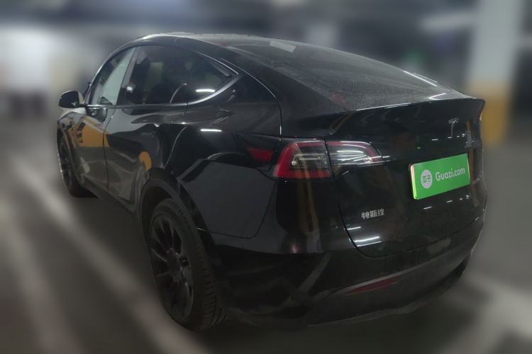 Used Tesla Model Y 2022 Long-Range All-Wheel-Drive Version
